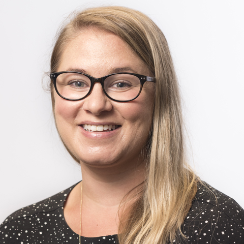 Photo of Julie Teixeira